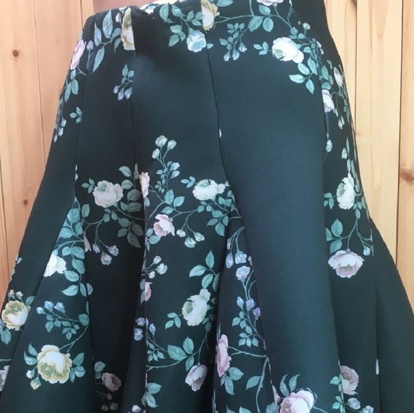 Lauren Conrad Midi Floral Skirt Size 4 - Picture 3 of 3